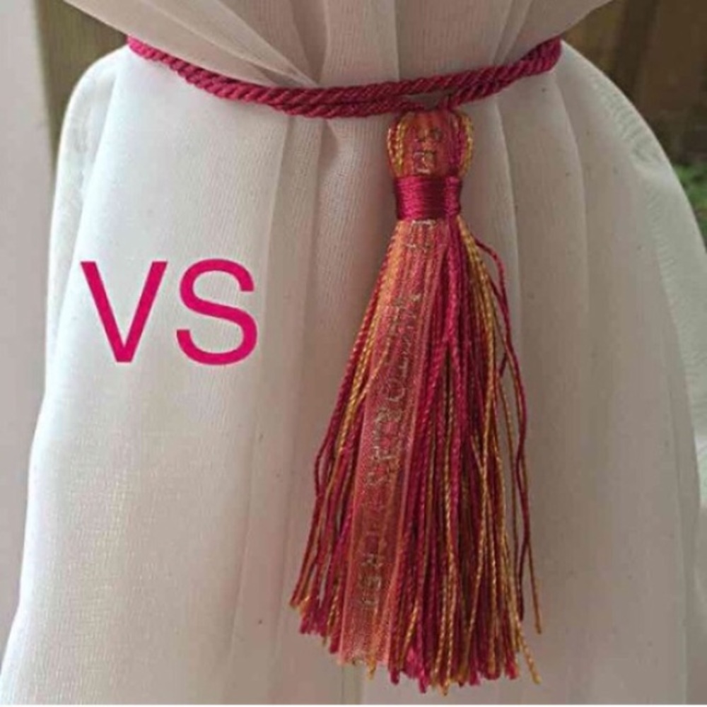 Victoria's Secret 12 Tassels💕(Display) Many uses